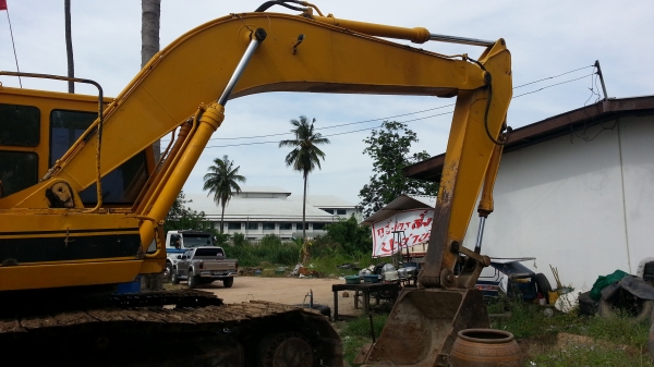 ขายด่วน CATE200B สภาพสวย ขายด่วน CATE200B สภาพสวย