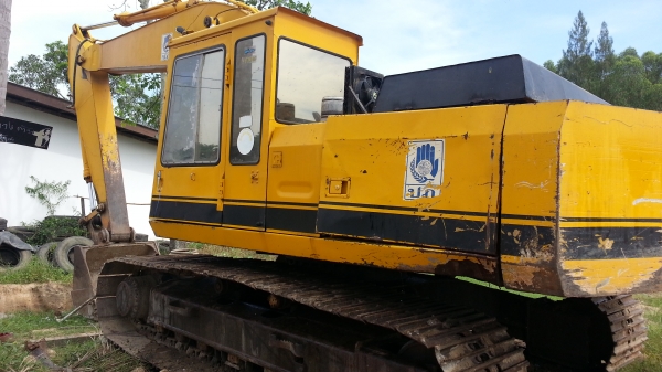 ขายด่วน CATE200B สภาพสวย ขายด่วน CATE200B สภาพสวย