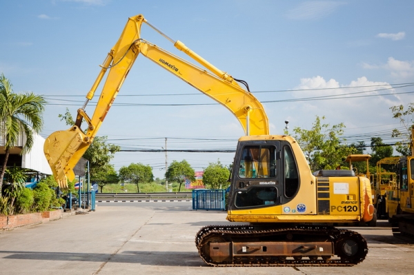 รถขุด Komatsu PC120-6 มีให้เลือกหลายคัน รถเก่านอก นำเข้าจากญี่ปุ่น พร้อมลุยงาน 091 695-6445