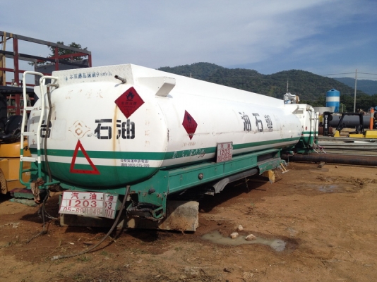 ขายแทงค์ติดรถ อลูมิเนียม ขนาด 20,000 ลิตร สภาพสวยสุดๆ ทำความสะอาดแล้ว 2ใบ ครับ ด่วน!