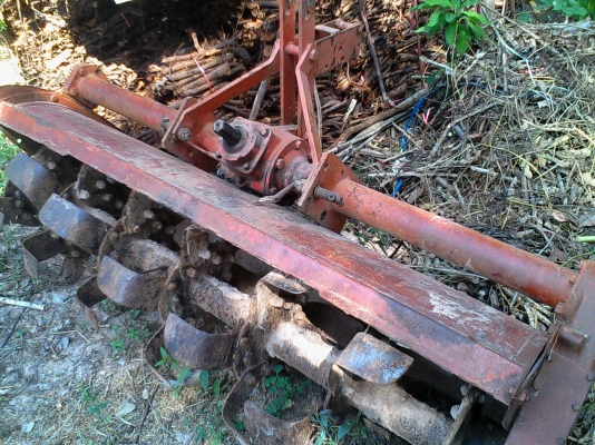 ขายจอบหมุน โรตารี่  ใช้งานได้ปกติ 8000   (0821287055)