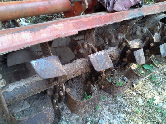 ขายจอบหมุน โรตารี่  ใช้งานได้ปกติ 8000   (0821287055)