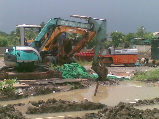 รับงานแบ็คโฮ ทุกชนิดจร้าให้เช่ามีรถแบคโฮให้เช่าราคาถูก 081-2857817