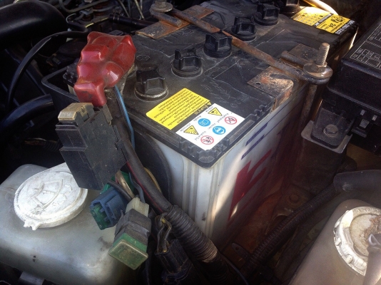 ***ขายแล้วครับขอบคุณ Truck2handขาย กระบะ4ประตูสวยๆ MITSUBISHI L200 STRADA GRANDIS 4Dr 2.5 MT ปี 45 /02 เครื่องเดิมเกียร์เดิม แน่นแรง ไม่เยิ้ม ช่วงล่างปึ๊กคัสซีสวย กระบะไม่ผุ หลังคาแครี่บอย หน้า-หลังเดิมไม่เคยชนหนัก สีเคลียร์มาแล้ว ภายในสวยคอนโซลครบ แอร์ พ