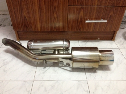 ขายท่อ Monster jasma 071 03706007 BRIDE MADE IN JAPAN แท้ ไส้ตรง 1.6นิ้ว ราคา2500บาท โทร0875077464โส กทม