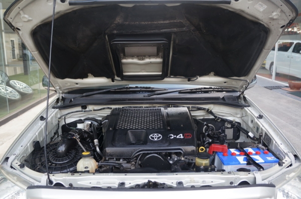 TOYOTA VIGO ปี 2005 มือเดียวออกห้าง ล้อ MAX แอร์เย็น เครื่องเดิม ช่วงล่างดี เกียร์ปกติ รถขับดีมาก ภายในสวยงาม พร้อมใช้งานทันที การันตีรถสวย จัดไฟแนนได้ ฟรีดาวน์