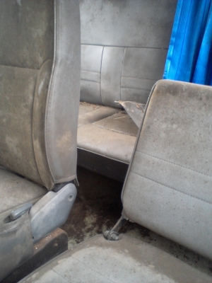 เบาะรถตู้ NISSAN E23 หนังเดิม เบาะสวยไม่มีขาด