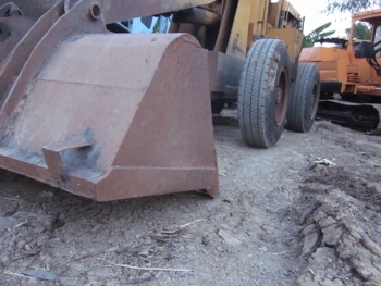 ขาย- รถตักล้อยาง แบบเอวอ่อน KOMATSU สภาพสวย พร้อมใช้งาน เครื่องดีเซล 4 สูบ ขาย- รถตักล้อยาง แบบเอวอ่อน KOMATSU สภาพสวย พร้อมใช้งาน เครื่องดีเซล 4 สูบ