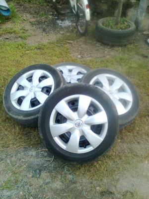 ขายยาง+กระทะ+ฝาครอบครบชุด195/55R15ยางปี11
