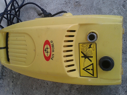 ขายเครื่องฉีดน้ำแรงดันสูง100 บาร์ ราคาถูก 600บาท (เฉพาะตัวเครื่อง)