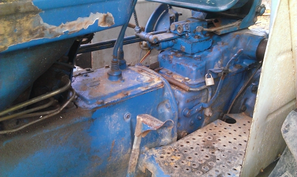 ขาย FORD 6610 2WD + ใบมีดดันหน้าอย่างเดียว งดต่อรองนะครับ ขาย FORD 6610 2WD + ใบมีดดันหน้าอย่างเดียว งดต่อรองนะครับ