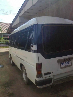 รถตู้ ISUZU บัทดี่ เครื่องเดิม ภายในสวย สีสวย ยางดี เอกสารทะเบียนพร้อม