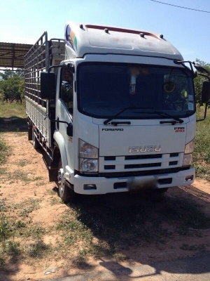 รถอีซูซุ 6 ล้อ รั้ว FRR 210 แรงม้า. ปี 52 สนใจติดต่อ 081 - 6079515 รถอีซูซุ 6 ล้อ รั้ว FRR 210 แรงม้า. ปี 52 สนใจติดต่อ 081 - 6079515