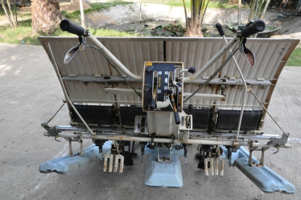 ขายรถดำนา ISEKI 4แถว เดินตาม สภาพสวยเดิมจากญี่ปุ่น อุปกรณ์ครบพร้อมใช้29,500 เท่านั้น!!