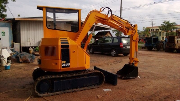 รถแบคโฮ KOMATSU  PC 28 UU.  สนใจติดต่อ 081 - 6079515