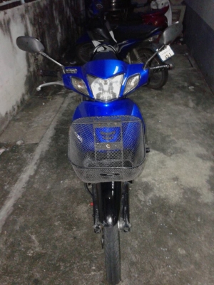 ขายเวฟ125ปี50สภาพเดิมๆ สีน้ำเงิน ดำ ปี 50 ราคาต่อรองได้