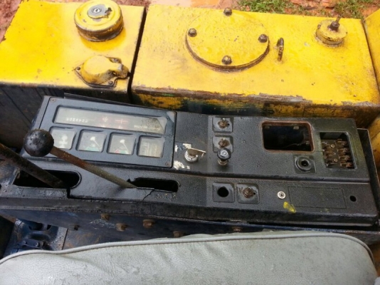 รถแบคโฮ KOBELCO PC 30 - 6   สนใจติดต่อ 081- 6079515