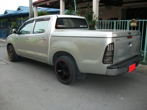 ขายVIGO 3.0 G D4D เกียร์ธรรมดาแต่งสวยอย่างเดียวไม่แต่งเครื่อง