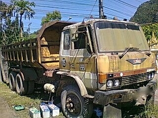 รถฮีโน่ 10 ล้อดั้ม  FM226  220 แรงม้า. ( ขายตามสภาพ. )   สนใจติดต่อ 081 - 6079515