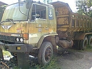 รถฮีโน่ 10 ล้อดั้ม  FM226  220 แรงม้า. ( ขายตามสภาพ. )   สนใจติดต่อ 081 - 6079515