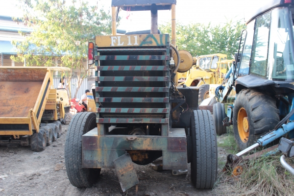 ขายรถตักล้อยาง KOMATSU เครื่องดีเซล 4สูบ ราคา 240,000 ขายรถตักล้อยาง KOMATSU เครื่องดีเซล 4สูบ ราคา 240,000