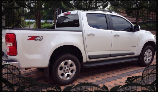 ขายรถ Chevrolet Colorado Crew Cab LTZ 2.8 AT ปี2012 สีขาว 4WD ขายรถ Chevrolet Colorado Crew Cab LTZ 2.8 AT ปี2012 สีขาว 4WD