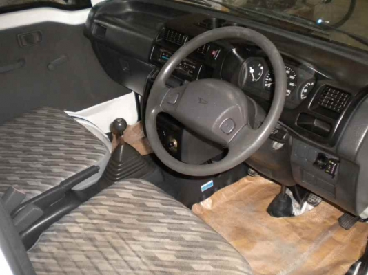 ขายด่วนครับกระป๊อ DAIHATSU HIJET S200P เครื่องหัวฉีด 660 cc. เกียร์ธรรมดา จดทะเบียนกรุงเทพฯ