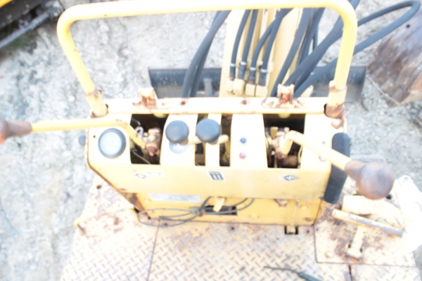 ขายแบคโฮ YANMAR YB 25-L 3สูบ ราคา 180,000บาท