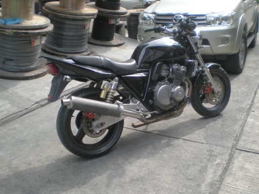 ขาย cb400 ท่อสูตรทั้งเส้น สีใหม่ เครื่องดีมาก สพม. 53000บาทด่วน