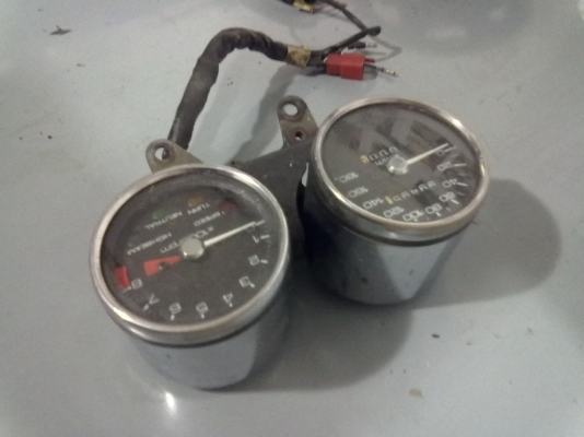 ขายอะไหล่คลับแมน400ถูกๆครับ