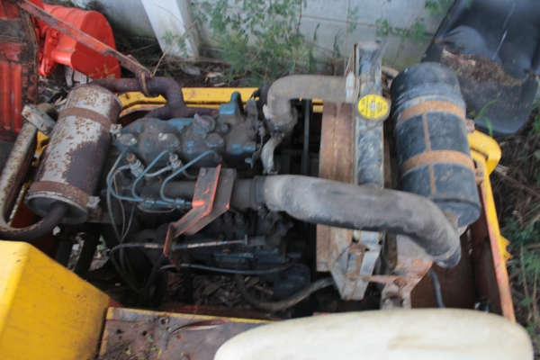 ขายแบคโฮ HITACHI: UH-M11 (PC 30) ราคา 198,000บาท ขายแบคโฮ HITACHI: UH-M11 (PC 30) ราคา 198,000บาท