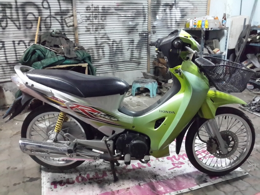 ขายเวฟ 125 R เดิม เปลี่ยนแค่ล้อ สตาร์ทมือ