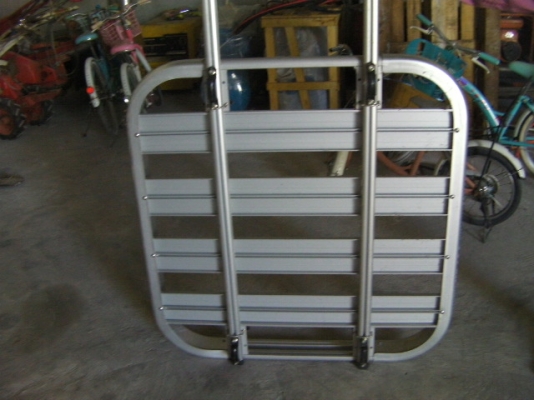 CARRYBOYแร๊คหลังรถพร้อมขายยึกของใหม่ติดรถมาราคา 1,800บาท