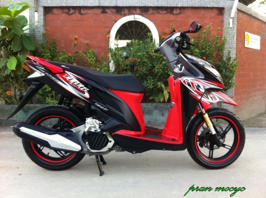 ขายHONDA CLICKสีดำเเดง ปี2013 ขายHONDA CLICKสีดำเเดง ปี2013