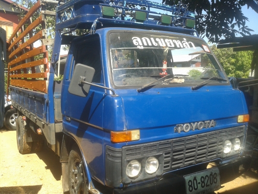 ขาย 6 ล้อ TOYOTA 90  แรงม้า เครื่องแห้ง แรง ดีไม่มีไอ คอนโซนสวยครบ แซสซีสวยมากๆ  รถสวยพร้อมโอน พร้อมใช้งาน..