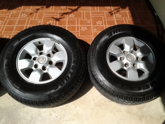 ขายแม็กvigo ขอบ 15  พร้อมยาง ปี 2011