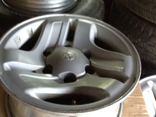 ยางถอดป้ายแดง175/70R14. ปี13Bridgestone ยางถอดป้ายแดง175/70R14. ปี13Bridgestone