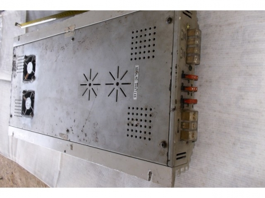 พาเวอคราสAB US THUNDER2000.W USAแท้แรงๆขับ12นิ้วสบาย15ยังไหวกะแทกขีหูไหลกันไปเลยคับสภาพไช้ได้ดี