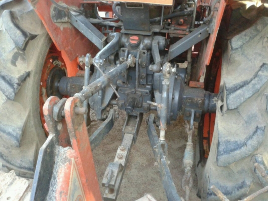 ขายรถไถ KUBOTA L2808 2เพลา พร้อมดันหน้า ผาน5 ทะเบีียนพร้อมโอน