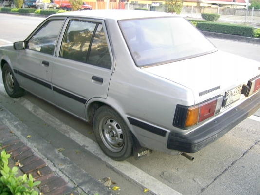 ขายนิสสันซันนีย์ 1.3Fปี93 รถบ้านสภาพดิมบางสีพอได้ภายในพอได้ เครื่องช่วงล่างดีติดแก๊สLPGลงเล่มแล้ว