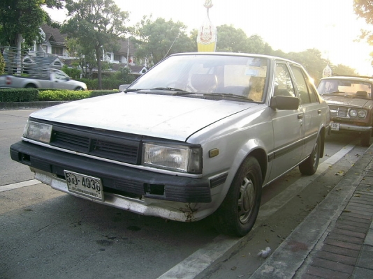 ขายนิสสันซันนีย์ 1.3Fปี93 รถบ้านสภาพดิมบางสีพอได้ภายในพอได้ เครื่องช่วงล่างดีติดแก๊สLPGลงเล่มแล้ว