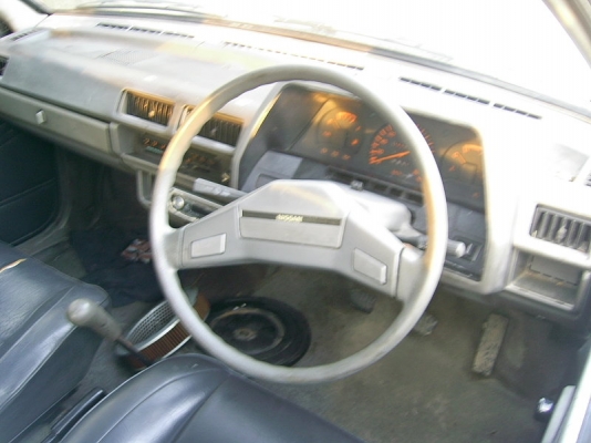 ขายนิสสันซันนีย์ 1.3Fปี93 รถบ้านสภาพดิมบางสีพอได้ภายในพอได้ เครื่องช่วงล่างดีติดแก๊สLPGลงเล่มแล้ว