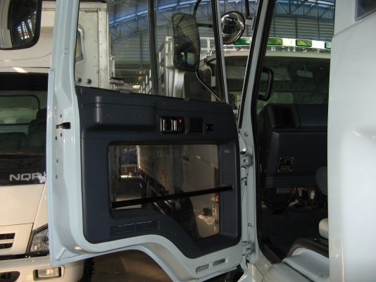 ขาย 6ล้อ อีซูซุ ร๊อคกี้ประกอบ 195 แรง ยาว 6 ม. ปี 2002 สภาพสวยเดิมเครื่องดี พร้อมใช้งาน ชมก่อนได้ครับ สนใจติดต่อ 081-9425443