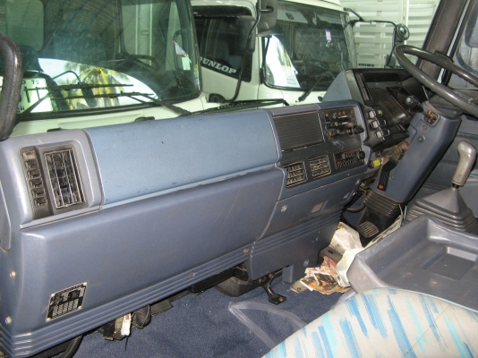 ขาย 6ล้อ อีซูซุ ร๊อคกี้ประกอบ 195 แรง ยาว 6 ม. ปี 2002 สภาพสวยเดิมเครื่องดี พร้อมใช้งาน ชมก่อนได้ครับ สนใจติดต่อ 081-9425443 ขาย 6ล้อ อีซูซุ ร๊อคกี้ประกอบ 195 แรง ยาว 6 ม. ปี 2002 สภาพสวยเดิมเครื่องดี พร้อมใช้งาน ชมก่อนได้ครับ สนใจติดต่อ 081-9425443