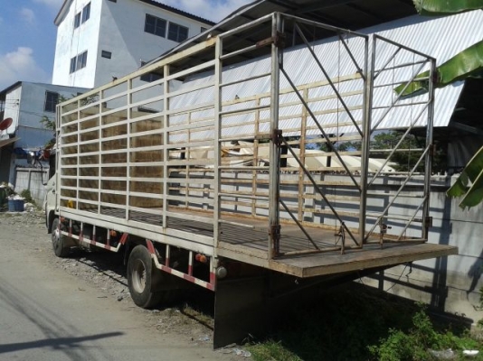 รถ 4 ล้อ Hino ปี 47 มีคอก รุ่น FC4JJPA ราคา 755,000 บ.
