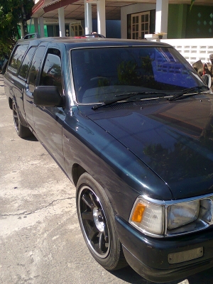 ขาย    Hilux  ไมตี้      ปี95 เครื่อง 2.5 เกียร์ธรรม