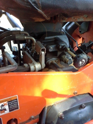 มาแลัวจ้าคูโบต้าL4508มีดันหน้าสภาพเดิมๆรถไร่คับยางดีสี่เส้นคับ พร้อมยางหน้าใหม่หม้อแบตใหม่หลังคาใหม่เบาะใหม่คับ