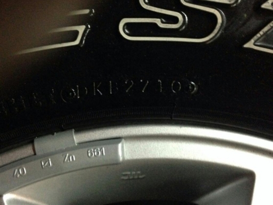 ขายแม๊กวีโก้พร้อมยาง 265/70/16 ยางปี 2010