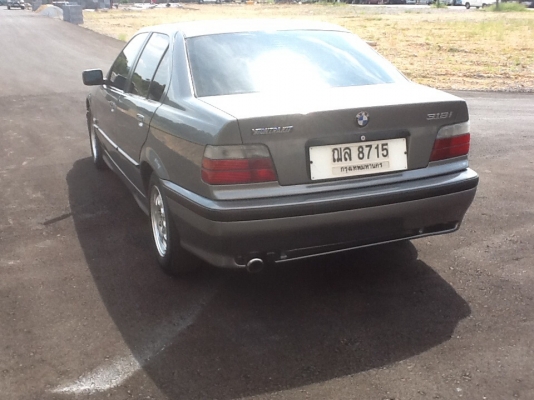 BMW 318IA เกียร์ออโต้ รถสวยพร้อมใช้ BMW 318IA เกียร์ออโต้ รถสวยพร้อมใช้