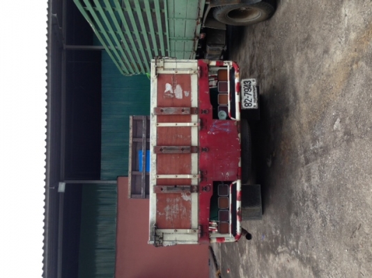 ขาย รถบรรทุก 6 ล้อ isuzu